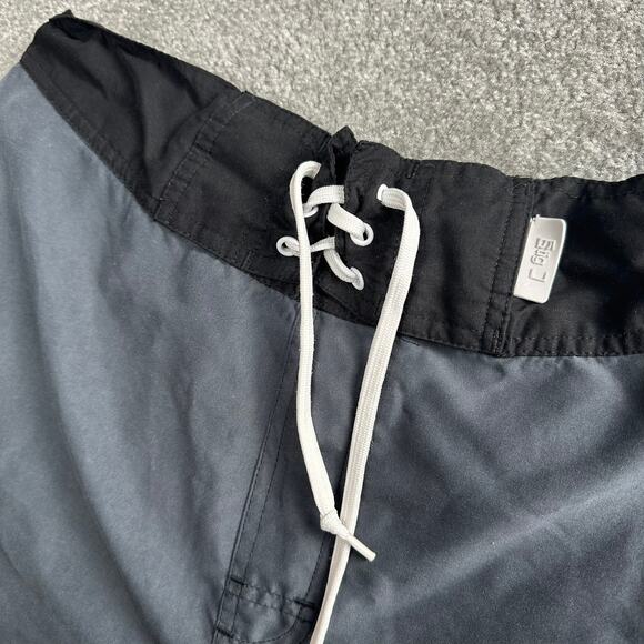 Y2K Skull and Flame Baggy Black Shorts Size Large Board Shorts Skater jnco style - Picture 2 of 8